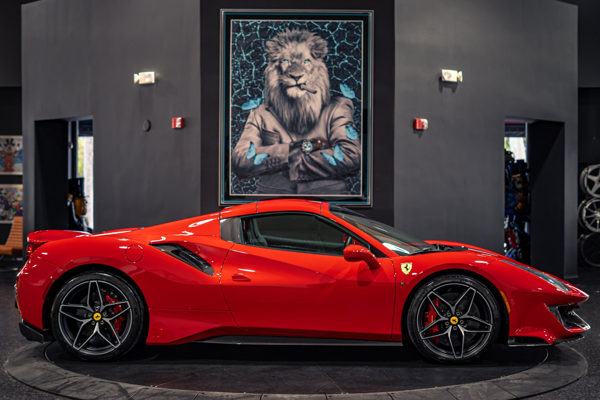Used 2020 Ferrari 488 Pista Spider RWD image 15