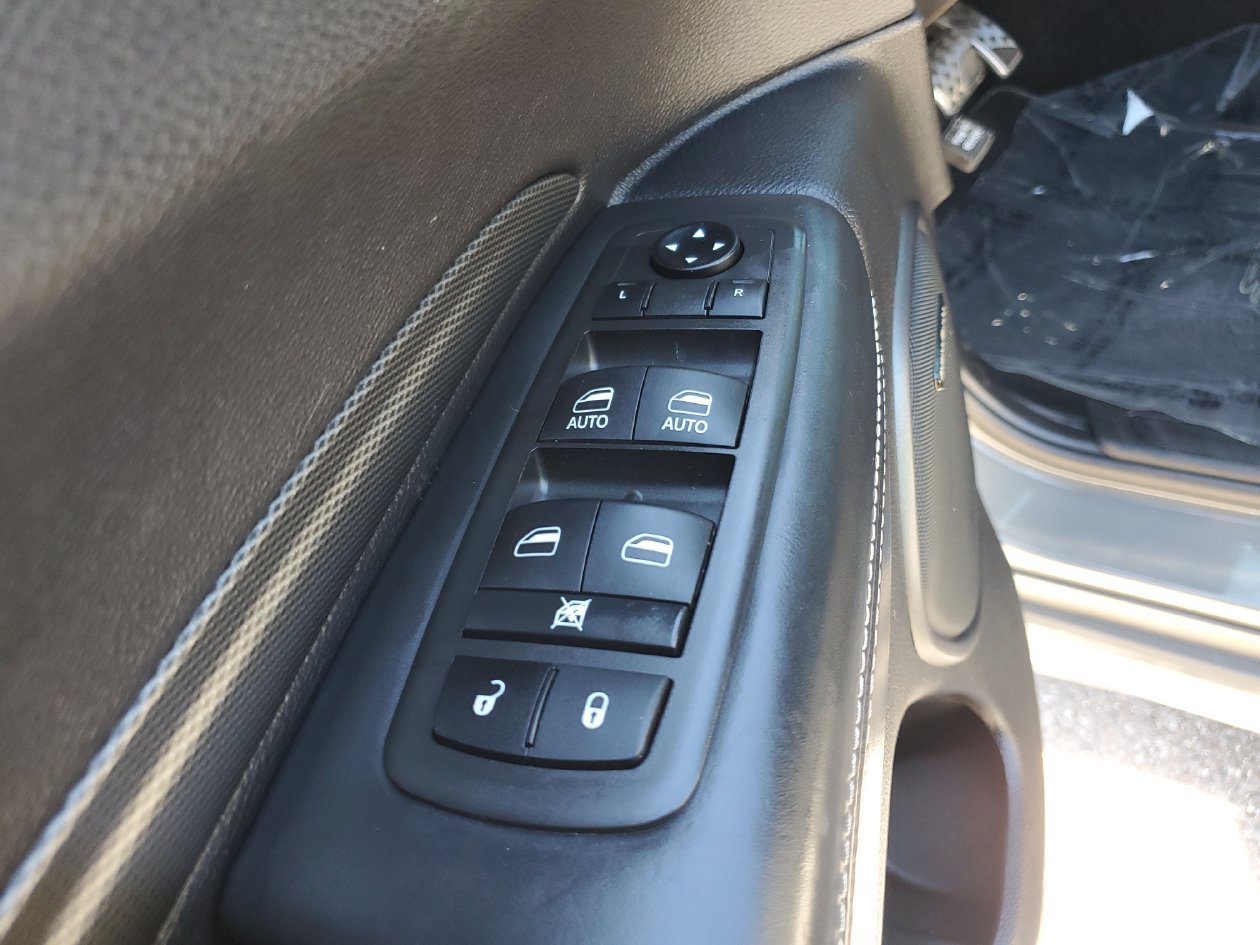 Used 2021 Dodge Durango SRT Hellcat w/ Technology Group AWD/4WD image 17