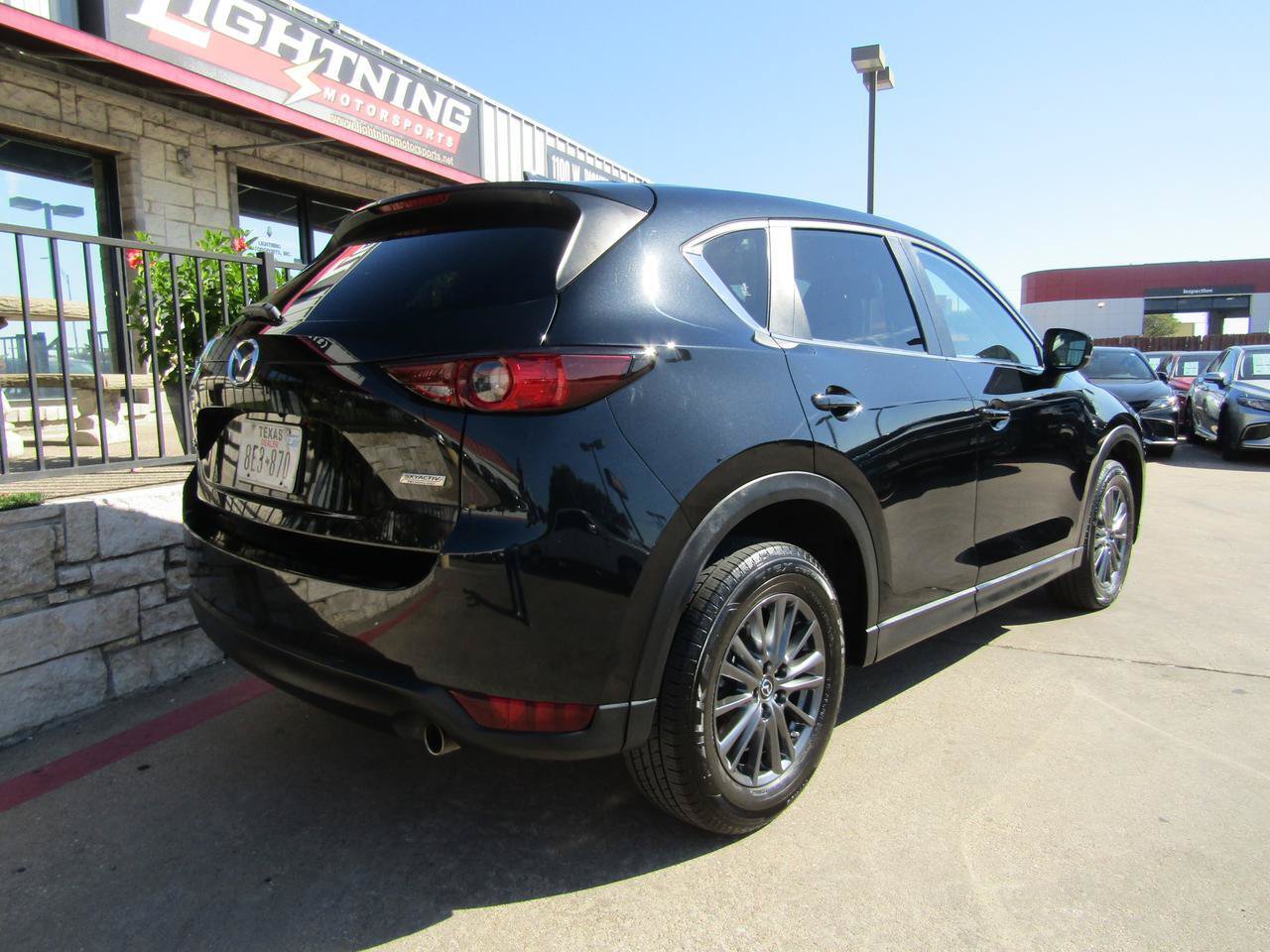 Used 2019 MAZDA CX-5 Touring FWD image 4