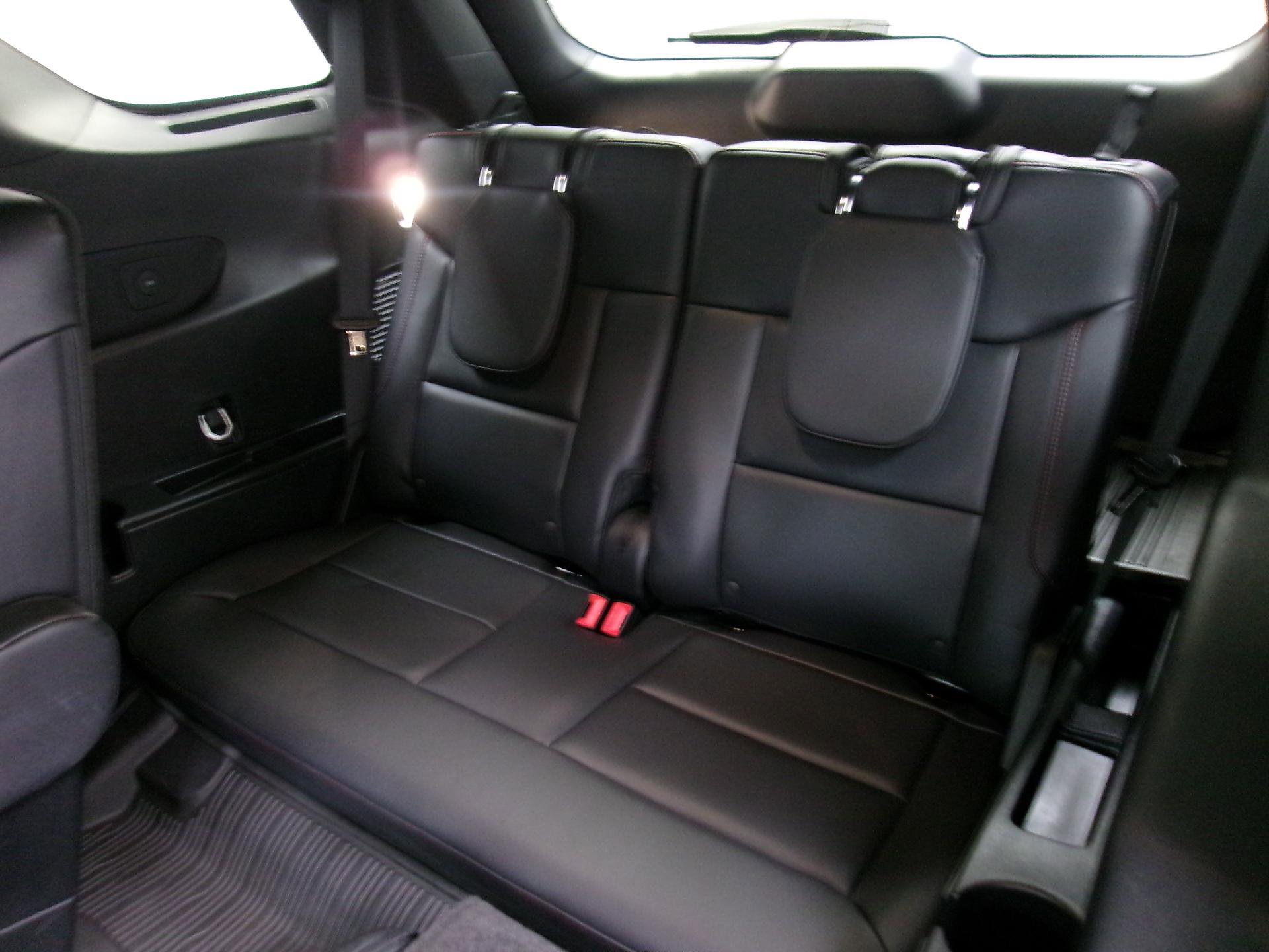 Used 2025 Ford Explorer ST image 10