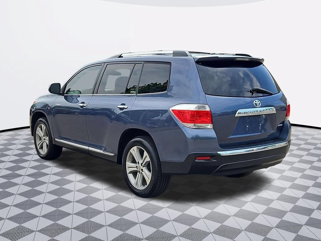 Used 2012 Toyota Highlander Limited w/ Tow Pkg AWD/4WD image 4