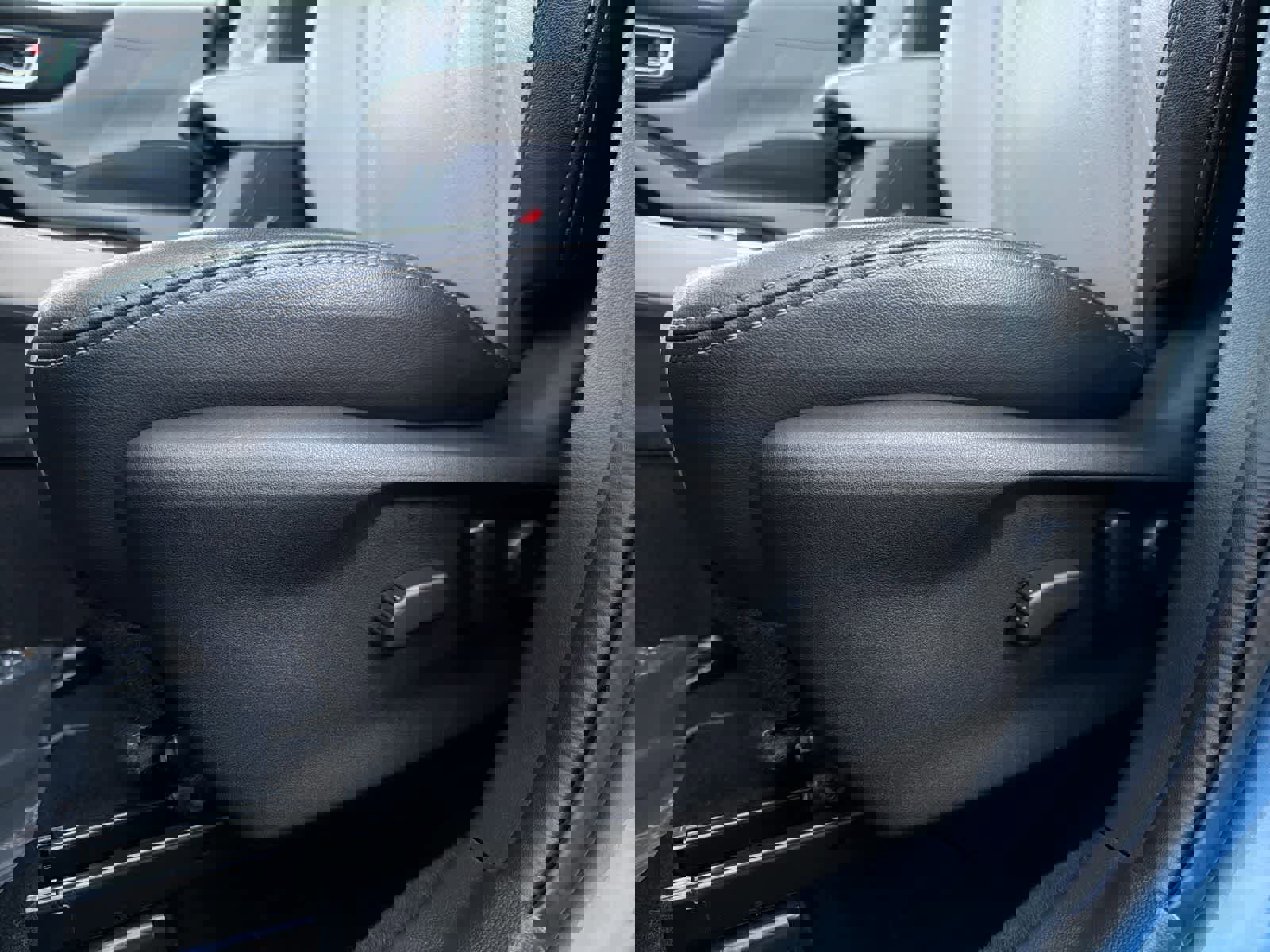 Certified 2023 Subaru Forester Limited image 18