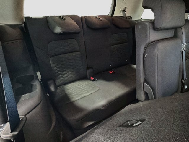 Used 2025 Nissan Pathfinder SV AWD/4WD image 23