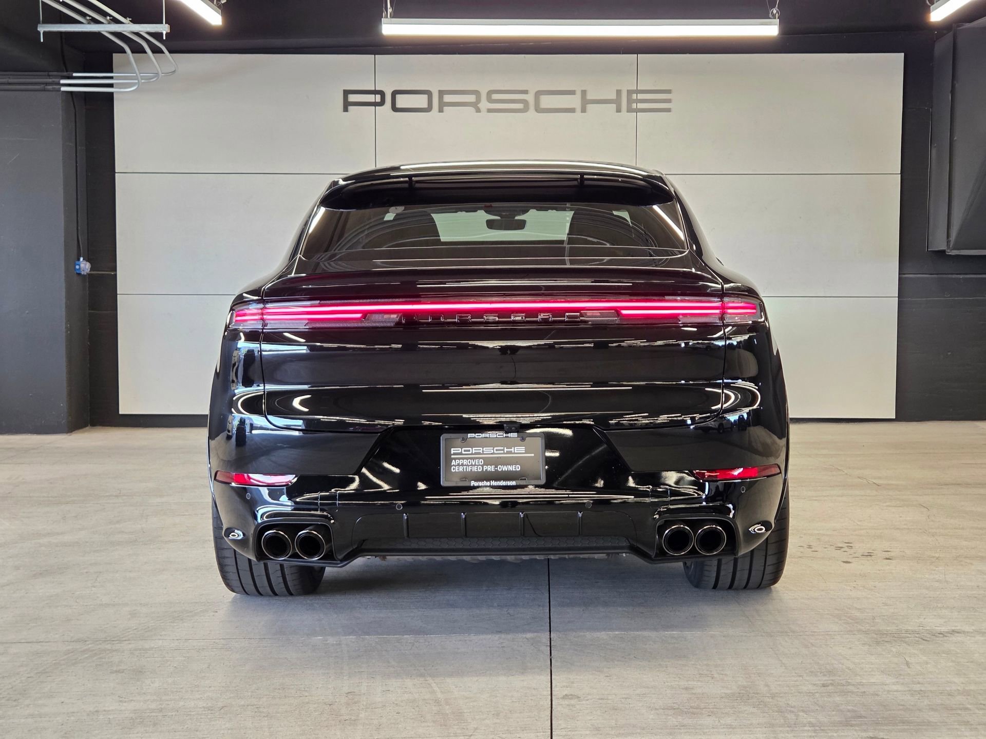 Certified 2025 Porsche Cayenne GTS AWD/4WD image 7