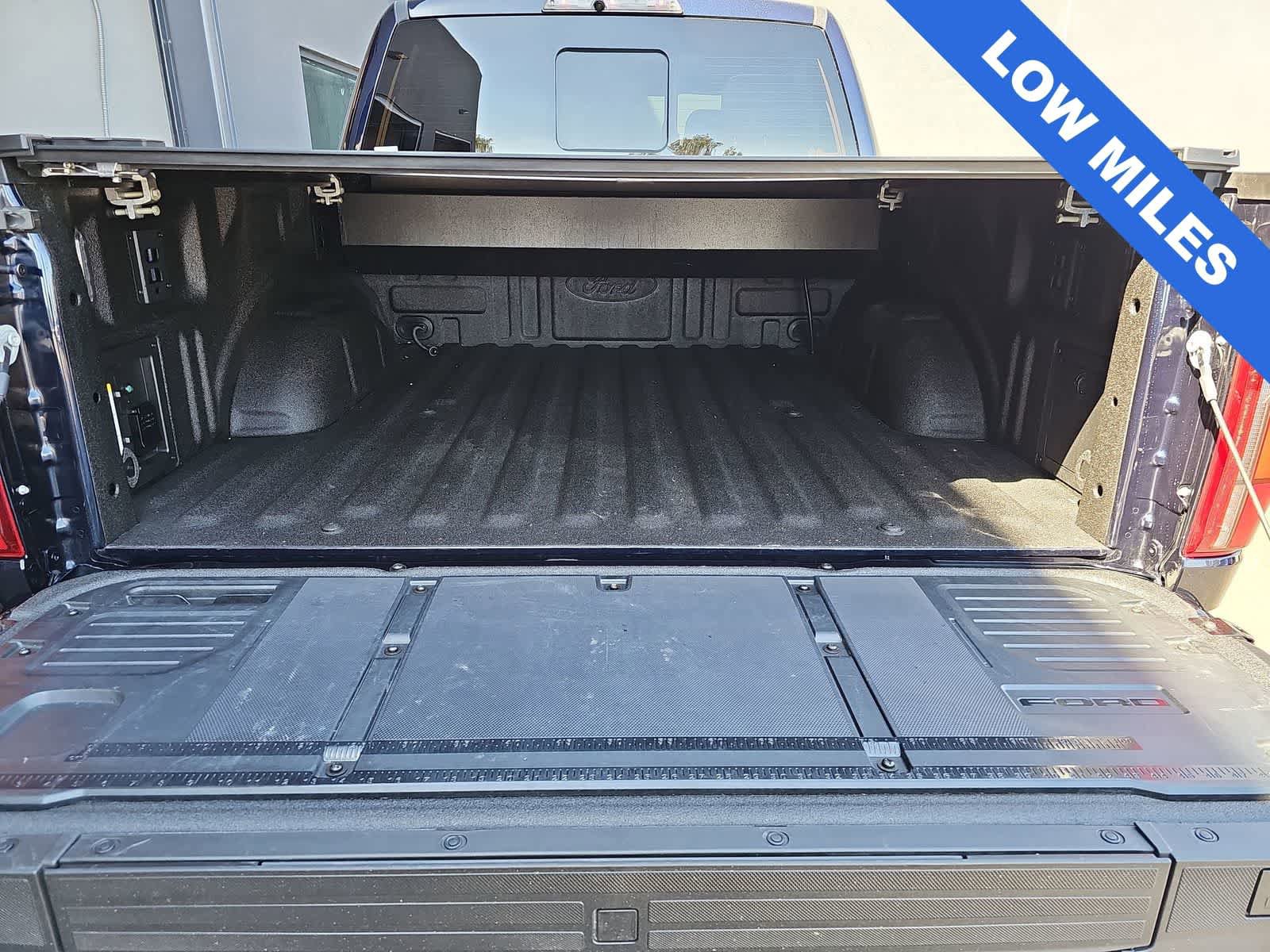 Used 2025 Ford F150 Raptor AWD/4WD image 23