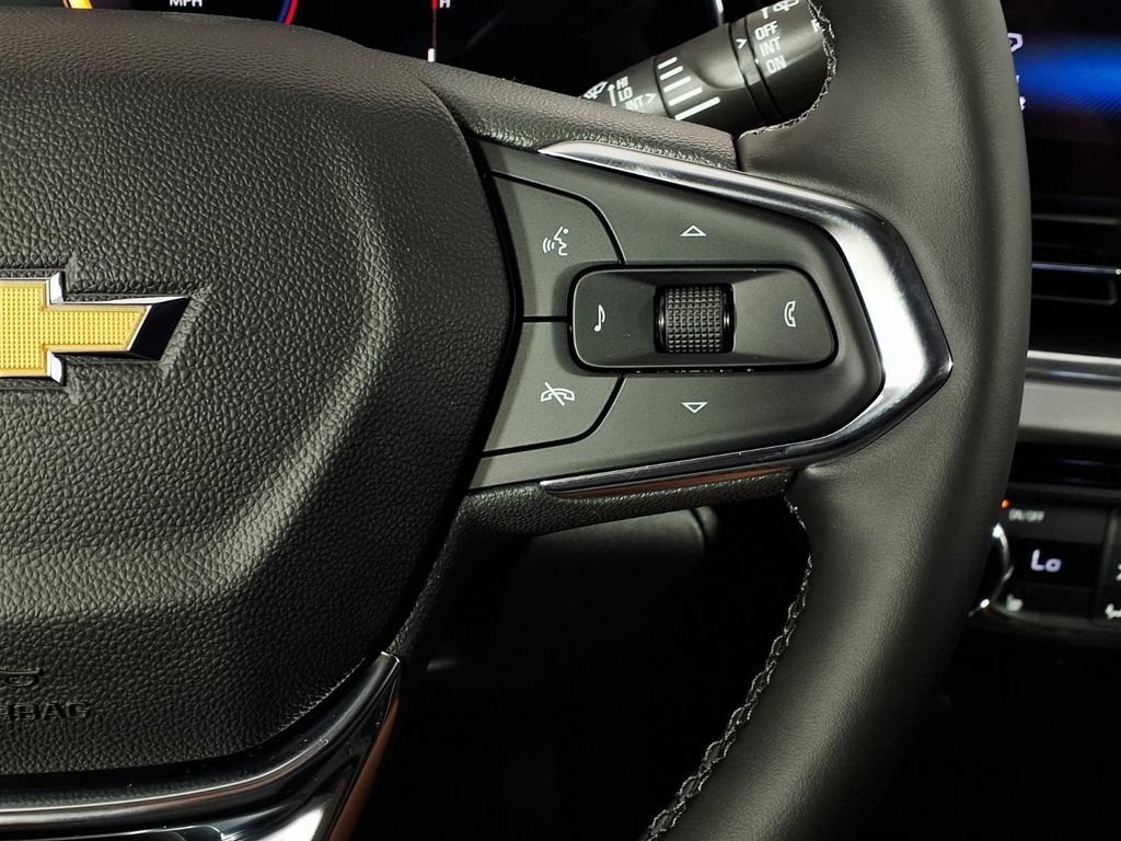 New 2026 Chevrolet Trax LT w/ LT Convenience Package FWD image 19