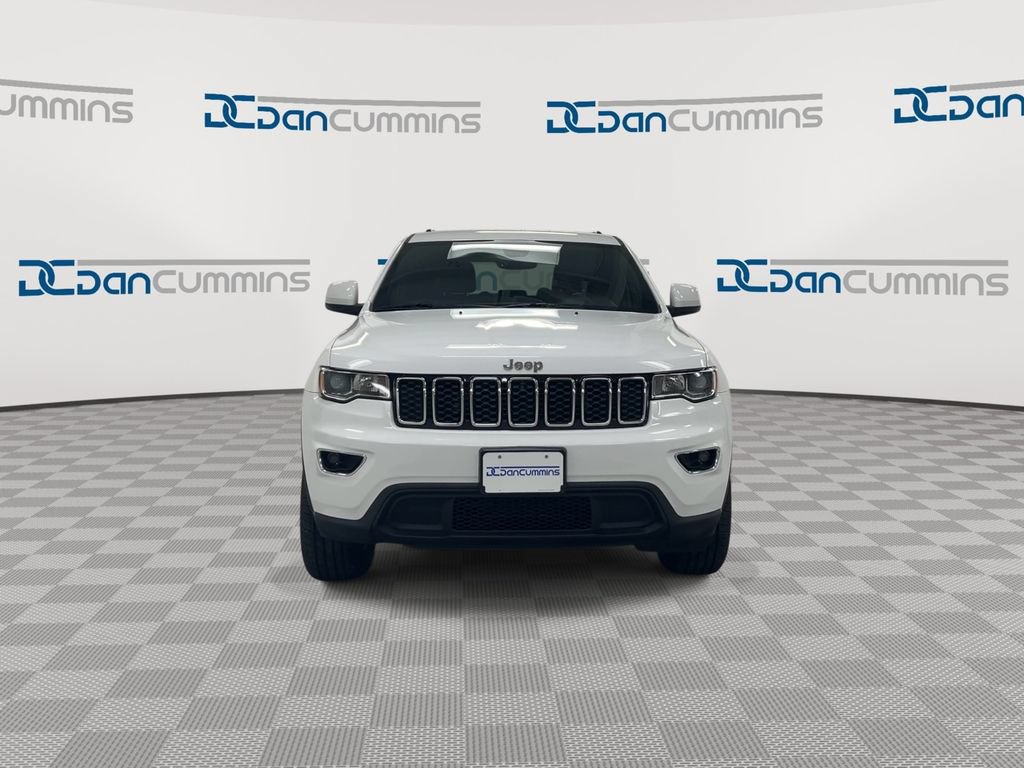 Used 2022 Jeep Grand Cherokee Laredo X AWD/4WD image 3