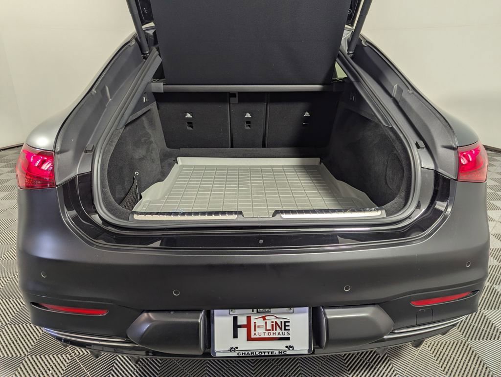 Used 2022 Mercedes-Benz EQS 580 4MATIC Sedan image 15