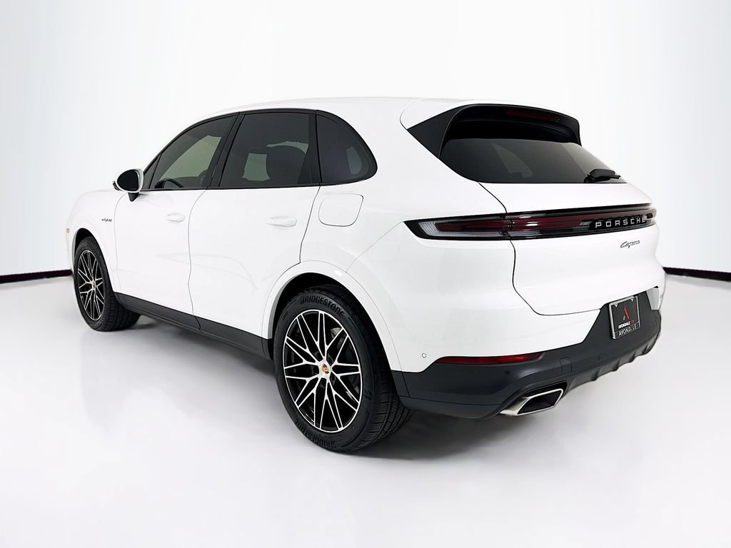 New 2026 Porsche Cayenne E-Hybrid AWD/4WD image 3