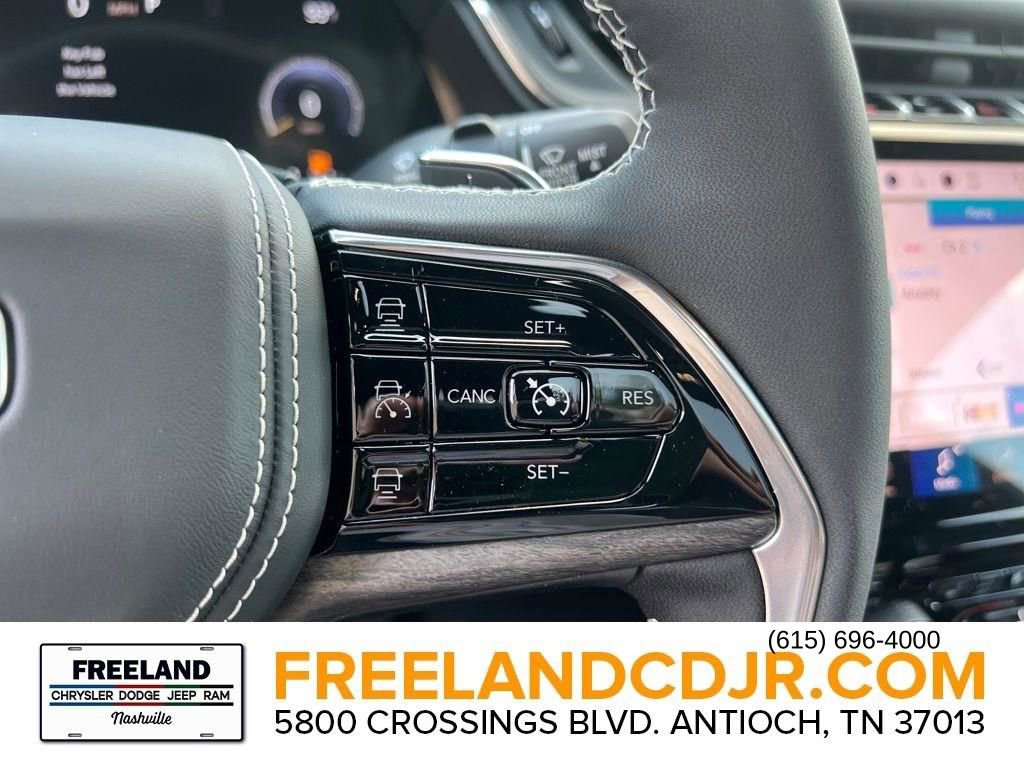 New 2025 Jeep Grand Cherokee L Overland w/ Luxury Tech Group IV image 18