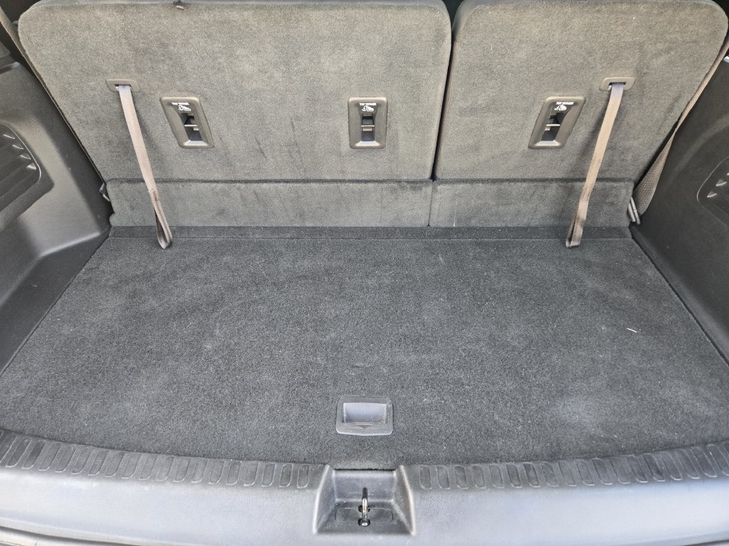 Used 2026 Chevrolet Traverse LT w/ Driver Confidence Package FWD image 33