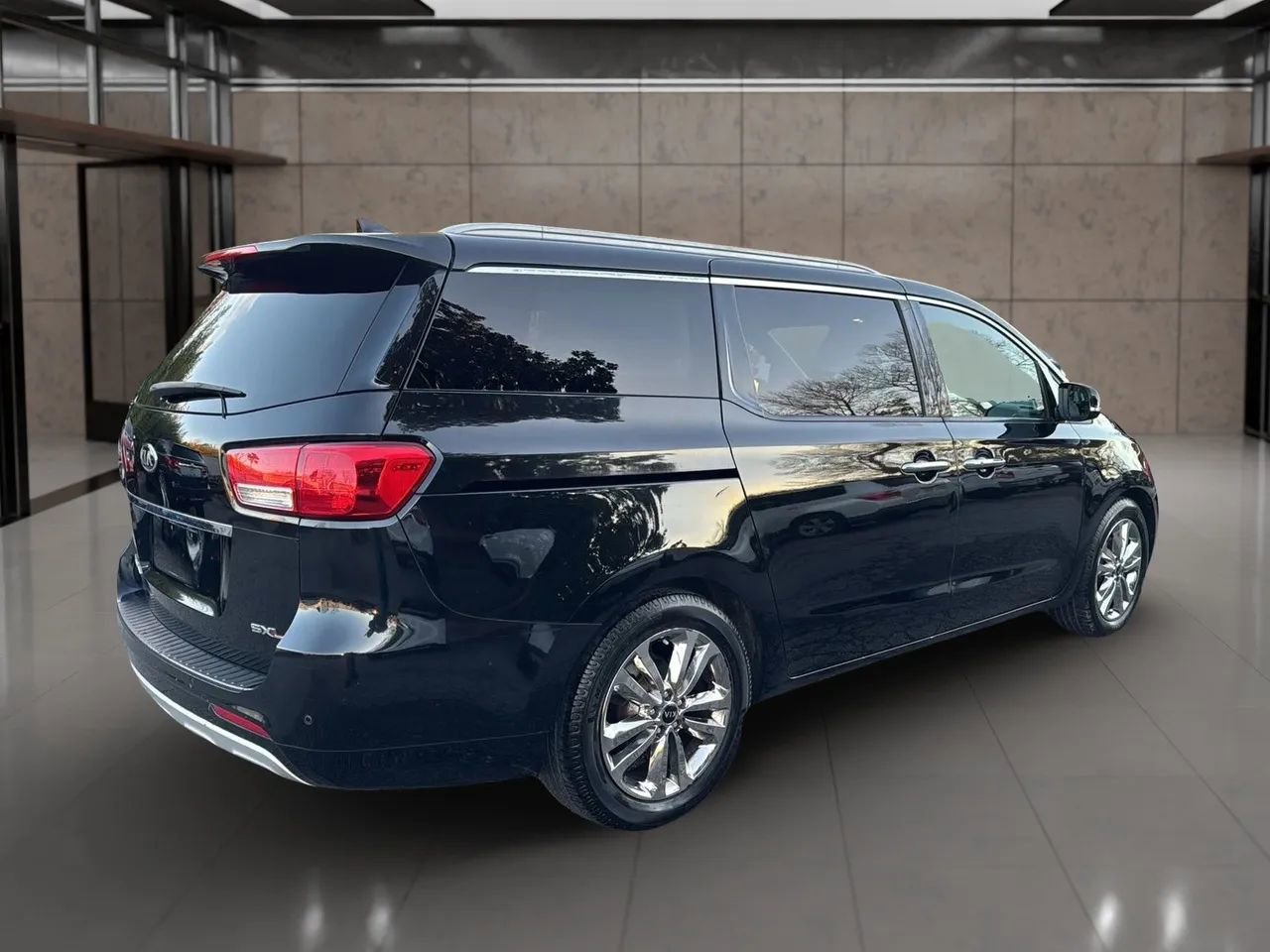 Used 2015 Kia Sedona SX Limited image 5