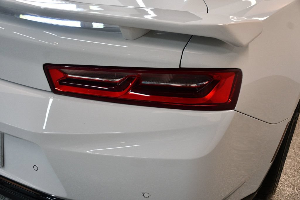 Used 2018 Chevrolet Camaro ZL1 RWD image 15