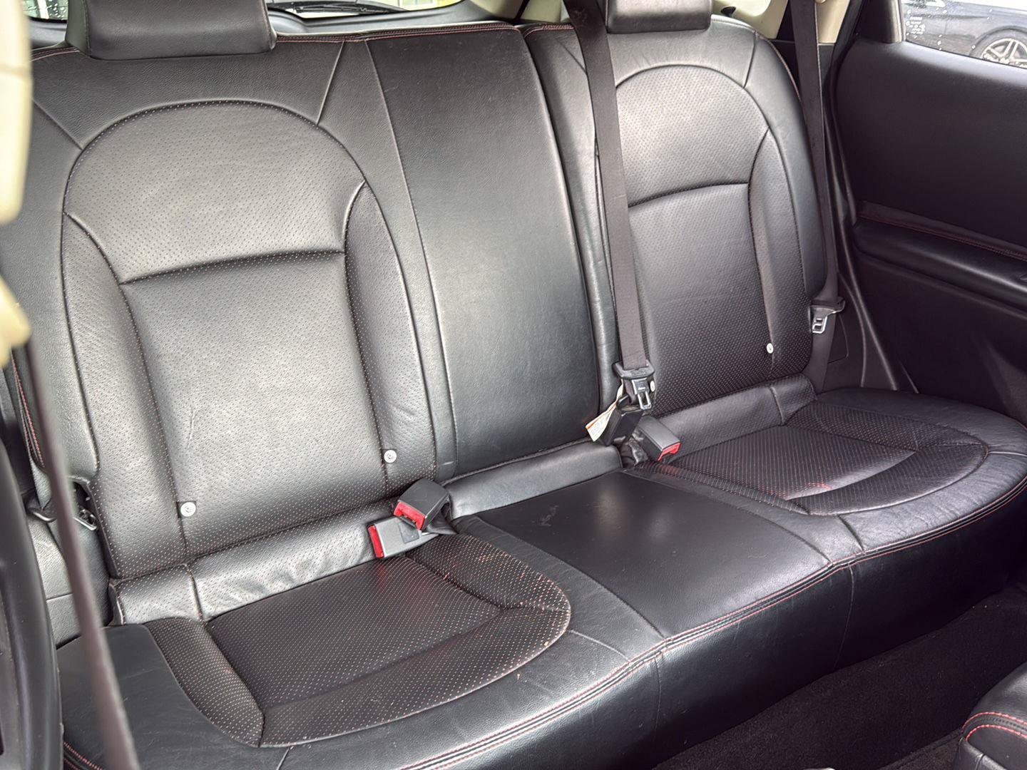 Used 2013 Nissan Rogue SL AWD/4WD image 32