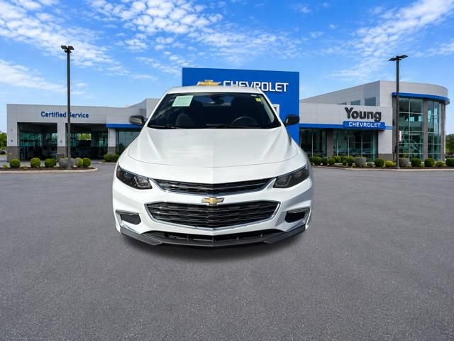 Used 2017 Chevrolet Malibu LS FWD image 2