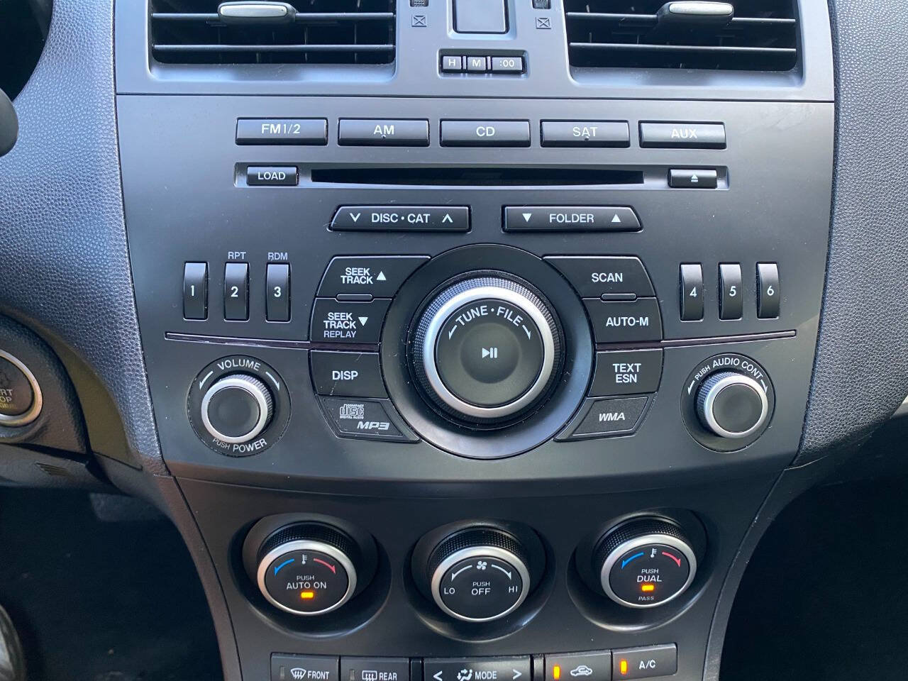 Used 2013 MAZDA MAZDA3 i Touring FWD image 26