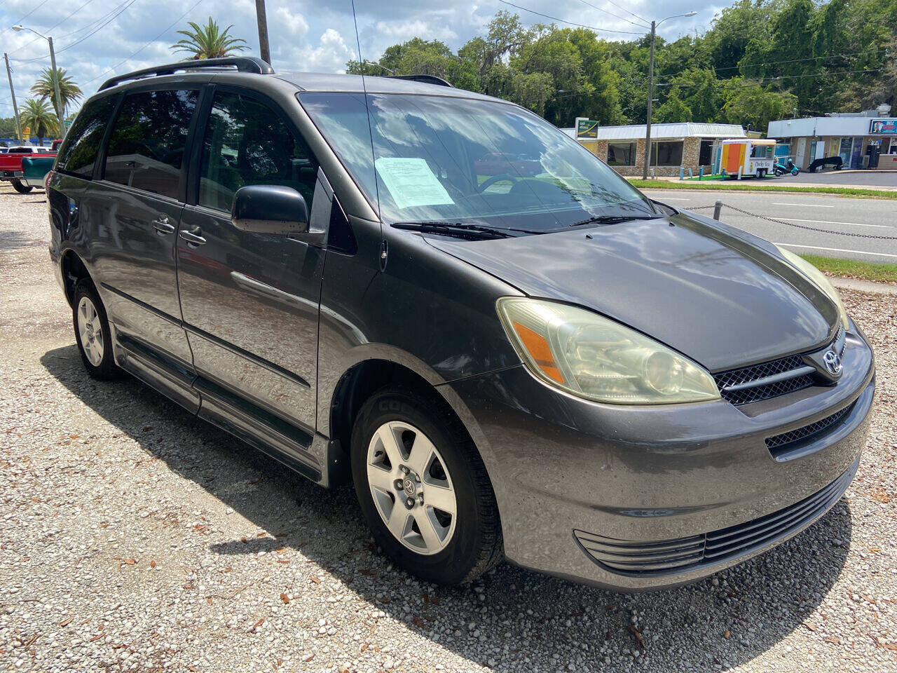 Used 2005 Toyota Sienna LE FWD image 9