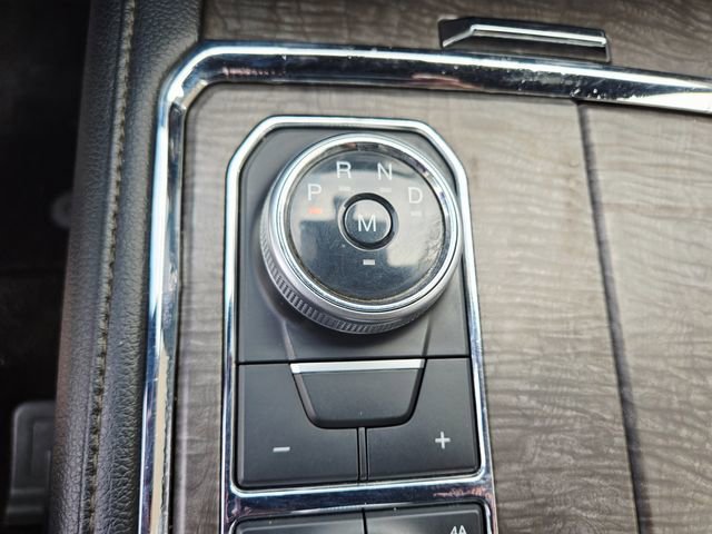 Used 2020 Ford Expedition Max Limited image 32
