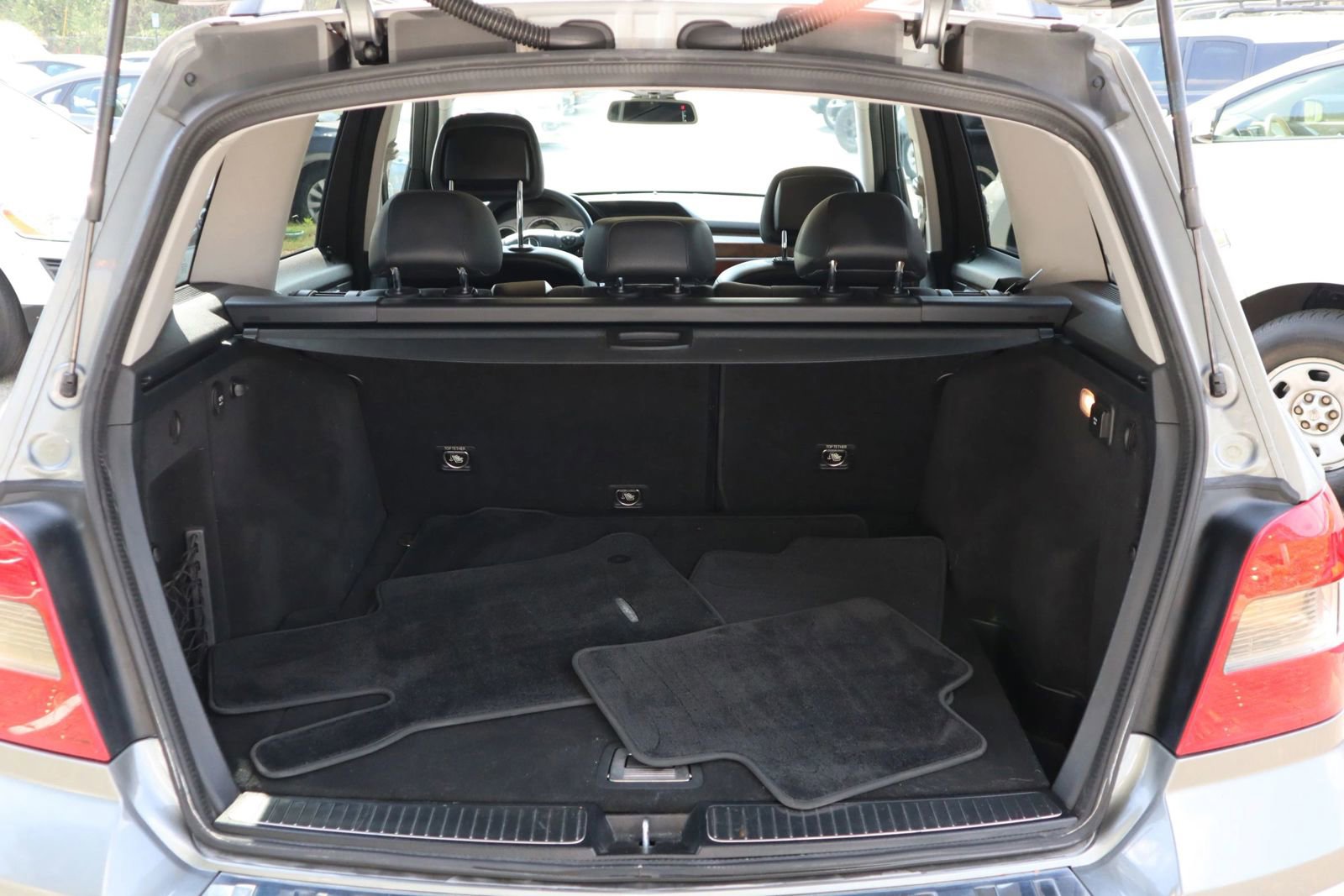 Used 2011 Mercedes-Benz GLK 350 4MATIC image 13