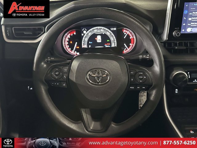 Certified 2023 Toyota RAV4 LE AWD/4WD image 19