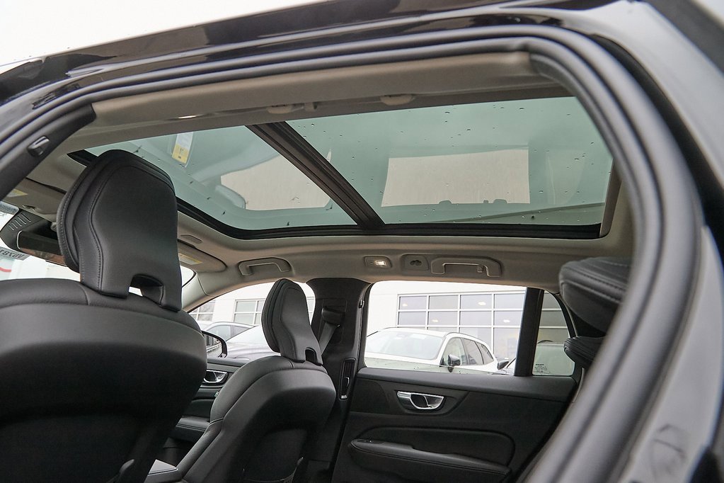 New 2026 Volvo V60 B5 Cross Country Plus w/ Climate Package image 22