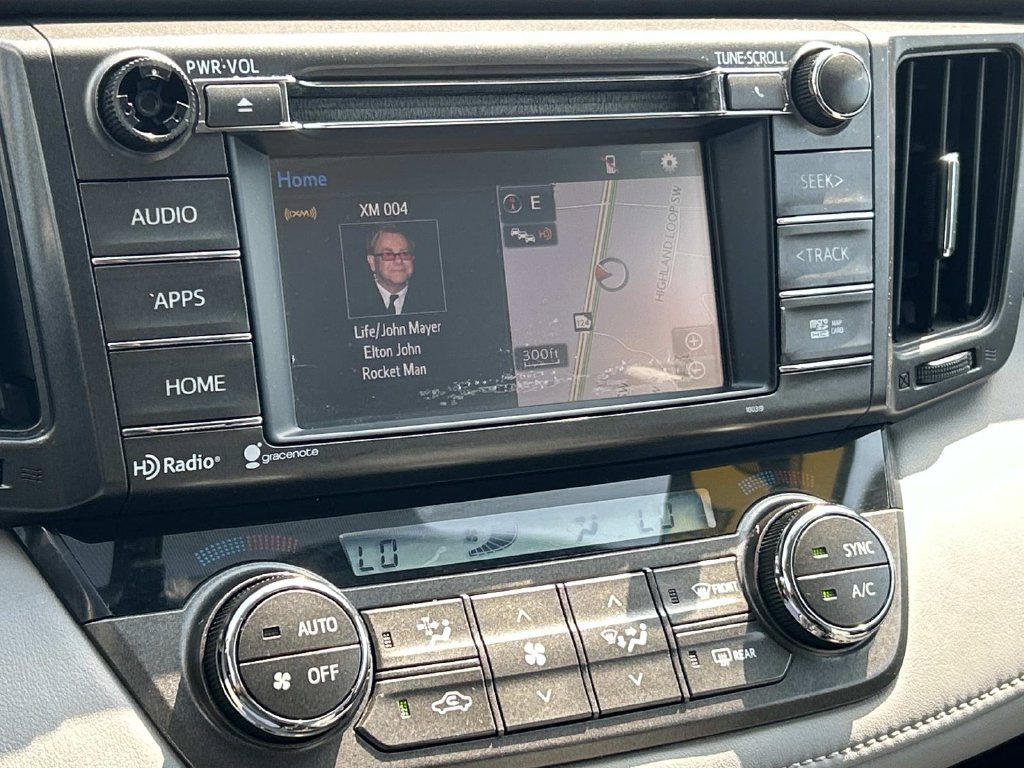 Used 2015 Toyota RAV4 XLE FWD image 19