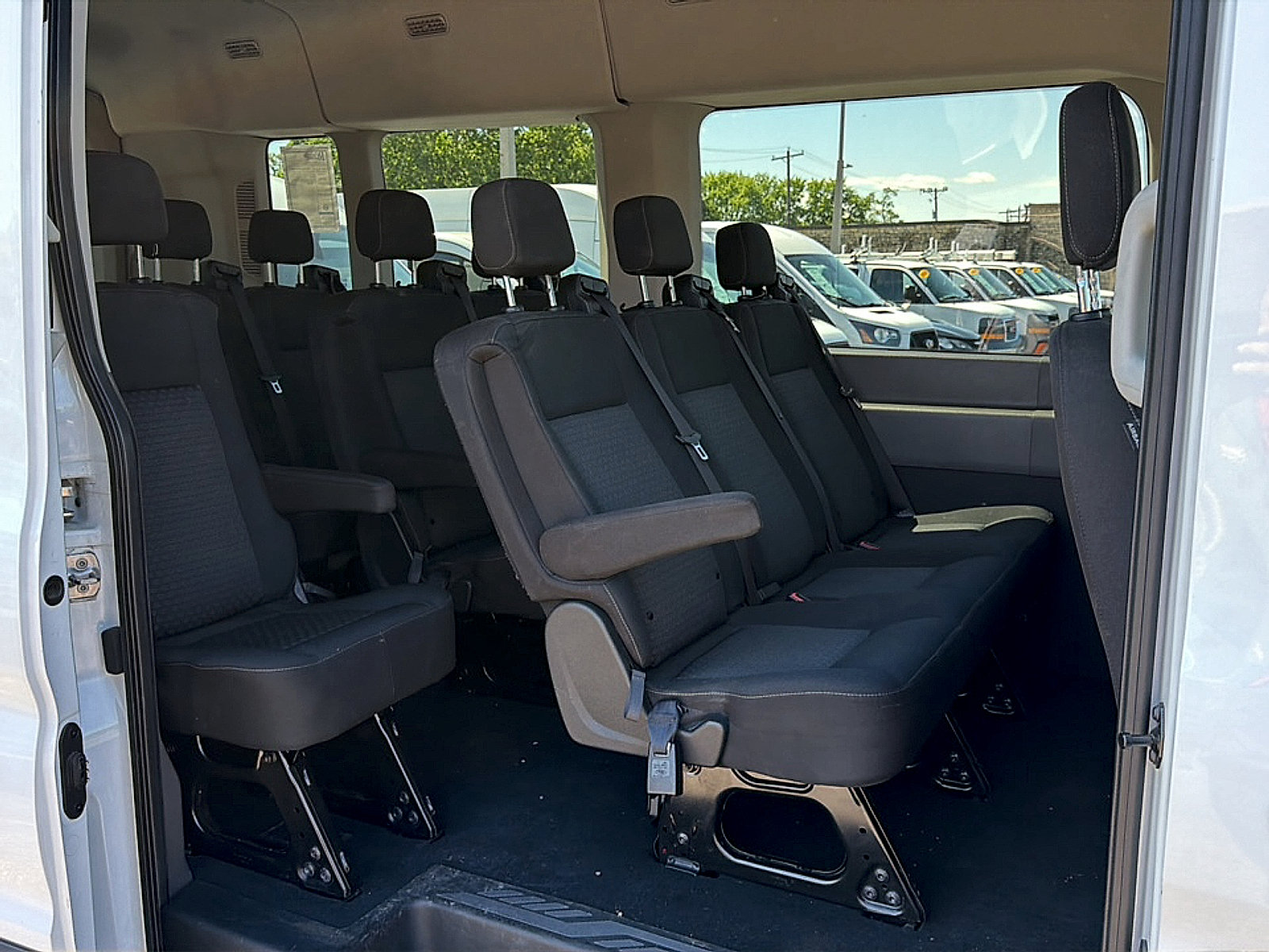 Used 2023 Ford Transit 350 XLT RWD image 10