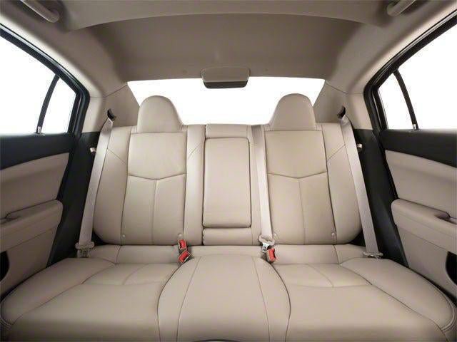 Used 2013 Chrysler 200 Touring FWD image 13