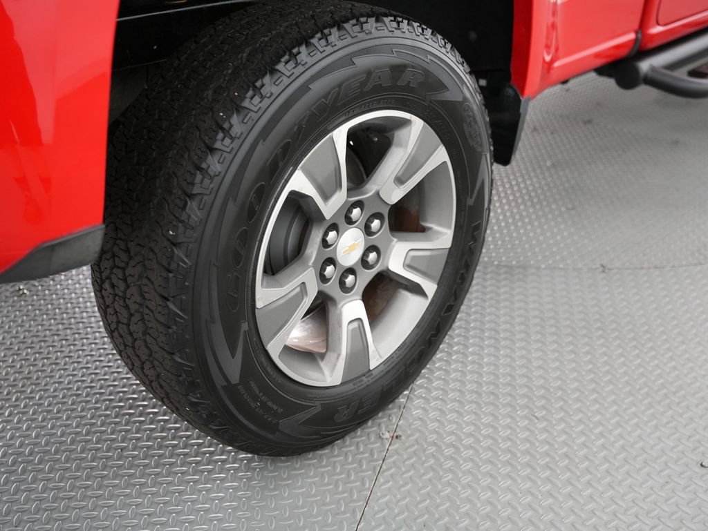 Used 2015 Chevrolet Colorado Z71 w/ LPO, Gearon Divider Package AWD/4WD image 52