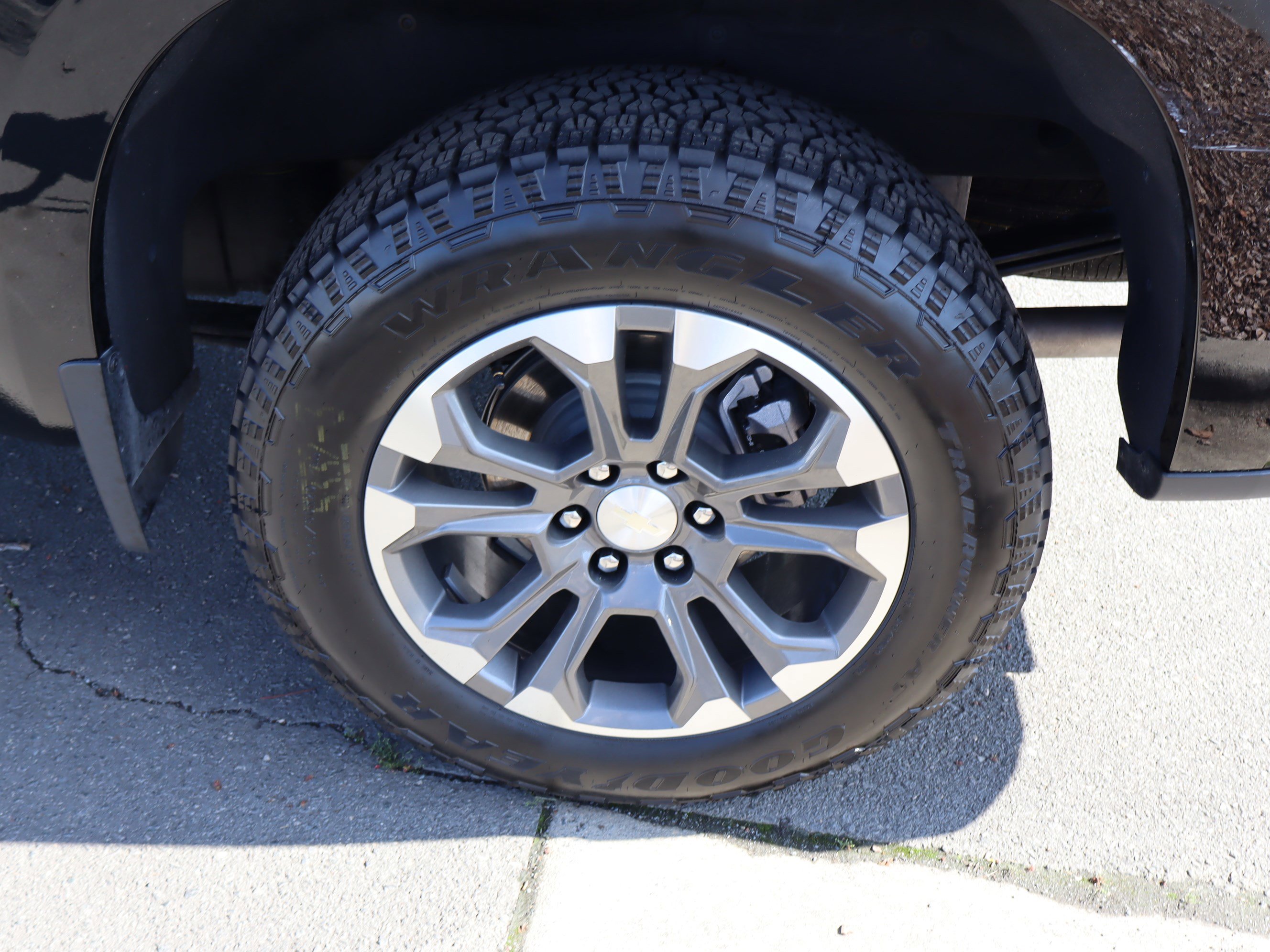 Certified 2025 Chevrolet Silverado 1500 LTZ w/ LTZ Premium Package image 39