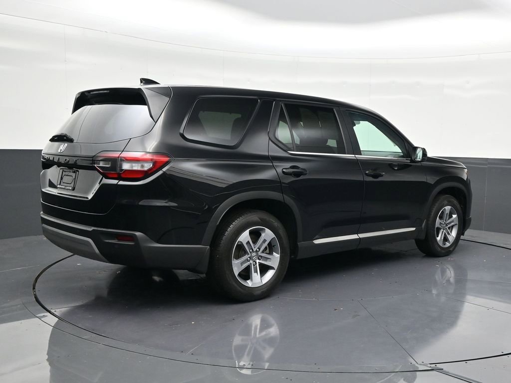 Used 2025 Honda Pilot EX-L image 5