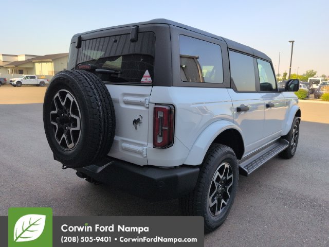 New 2026 Ford Bronco Outer Banks AWD/4WD image 3