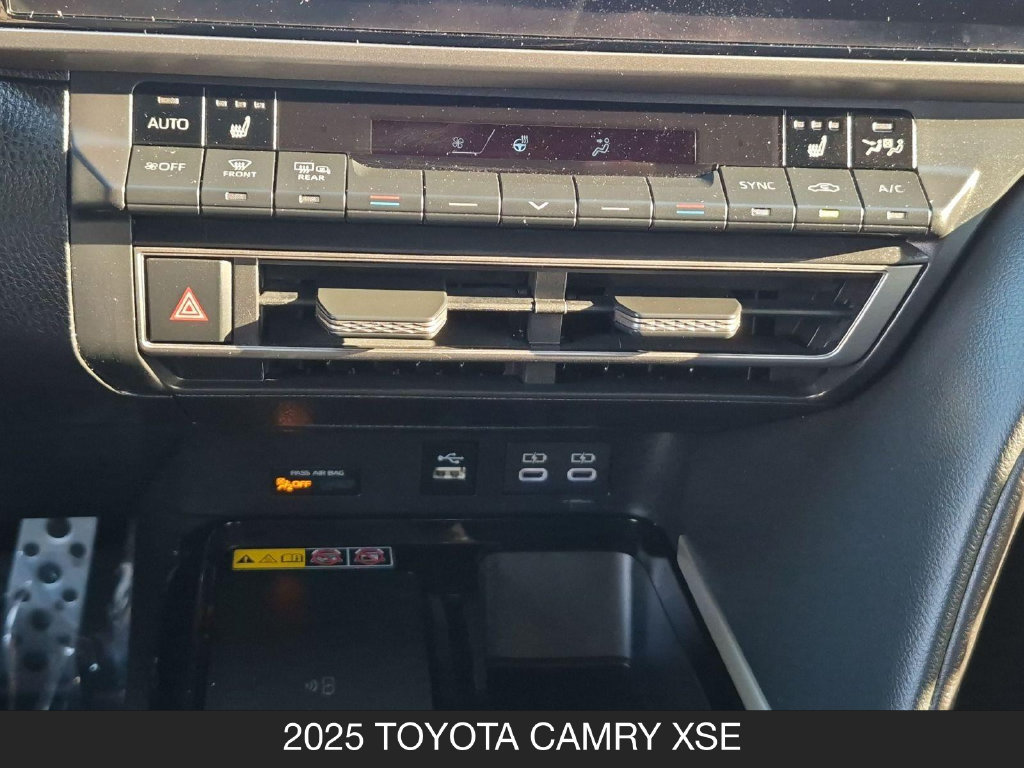 Used 2025 Toyota Camry XSE FWD image 22