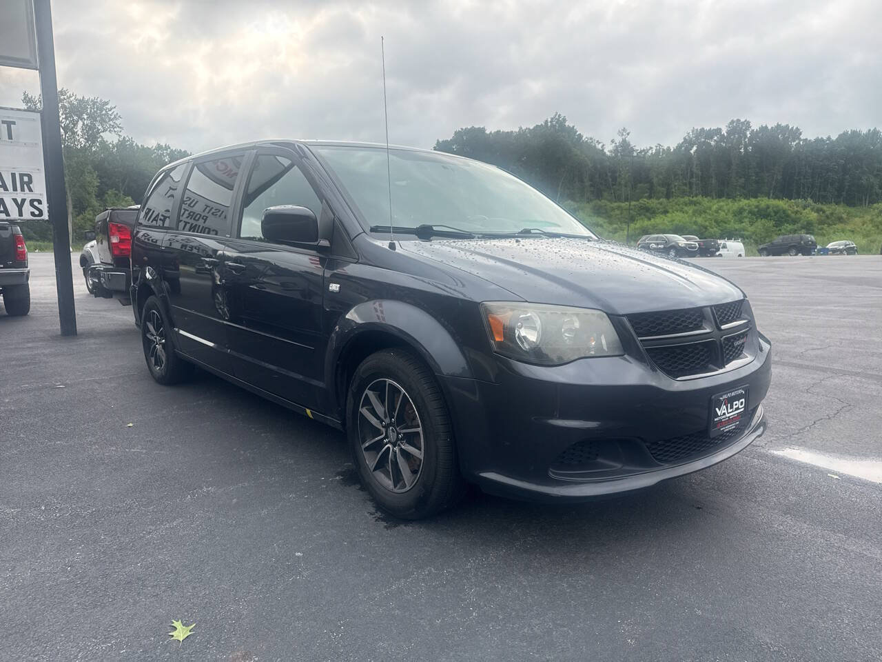 Used 2014 Dodge Grand Caravan SE FWD image 14
