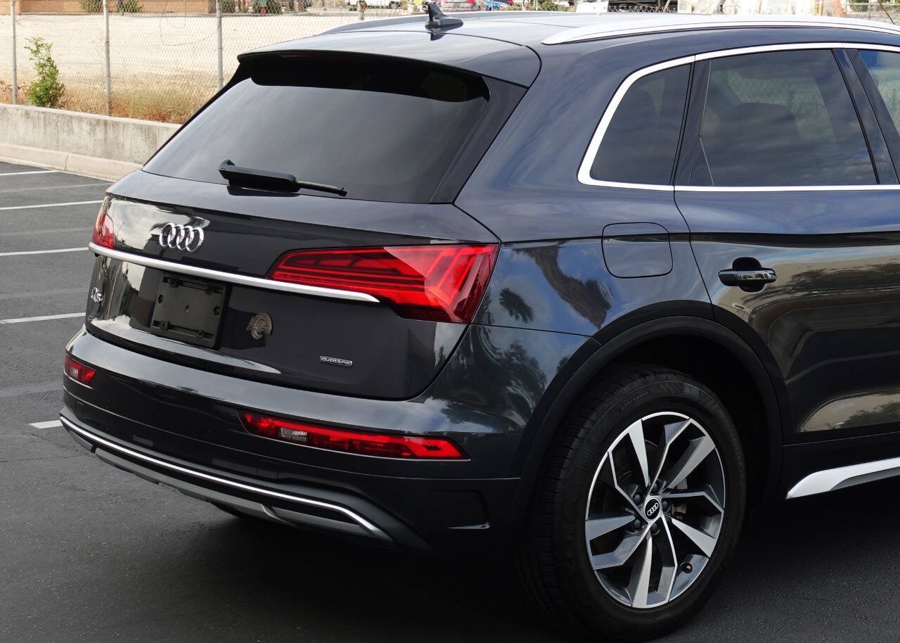Used 2021 Audi Q5 2.0T Premium w/ Convenience Package AWD/4WD image 17