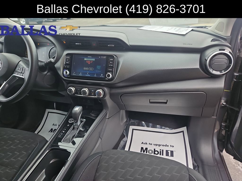 Used 2024 Nissan Kicks SV image 28