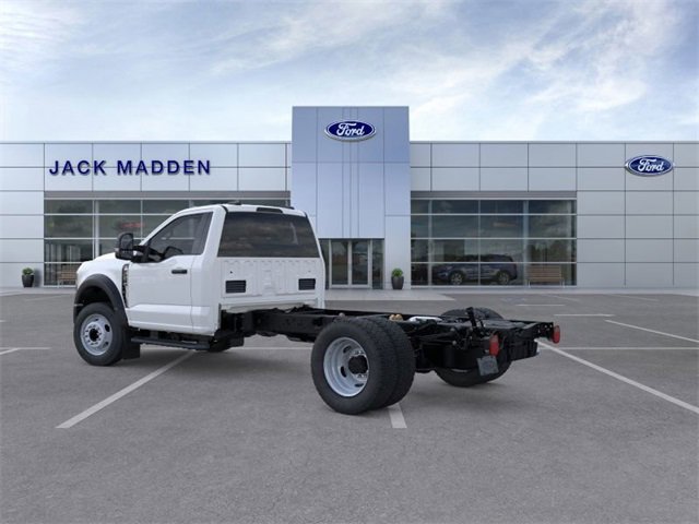 New 2025 Ford F550 2WD Regular Cab Super Duty image 4