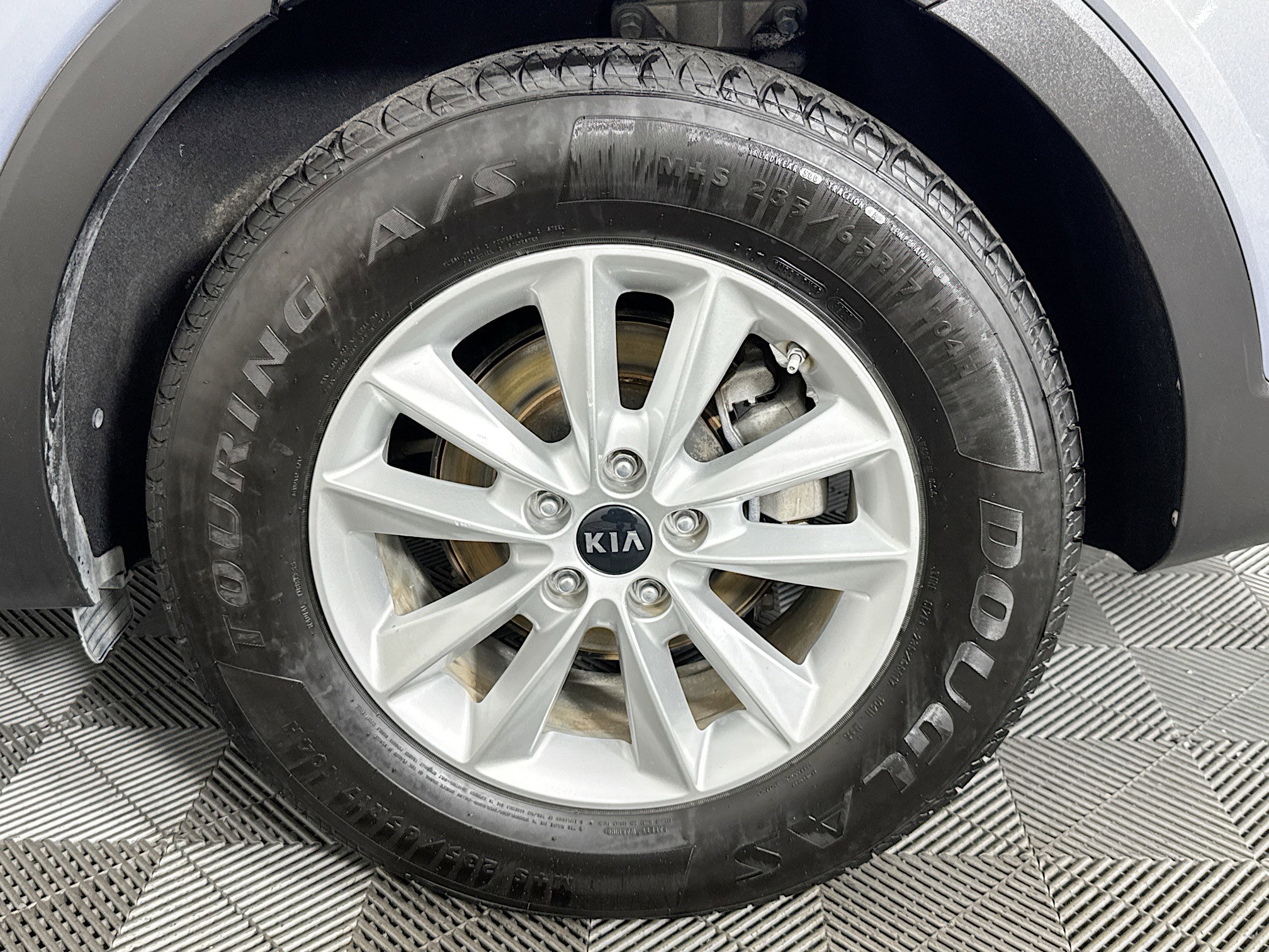 Used 2019 Kia Sorento L FWD image 35