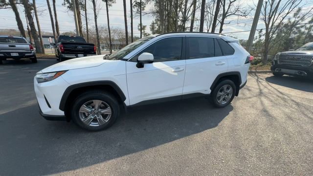 Used 2025 Toyota RAV4 XLE image 9