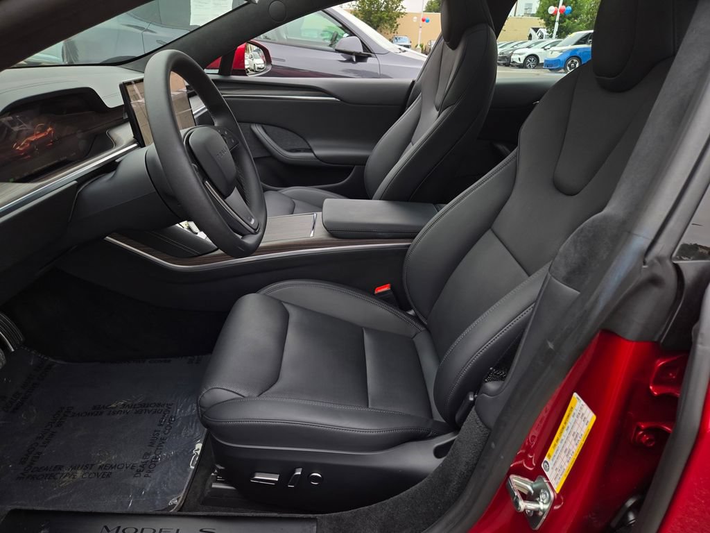 Used 2025 Tesla Model S AWD/4WD image 17