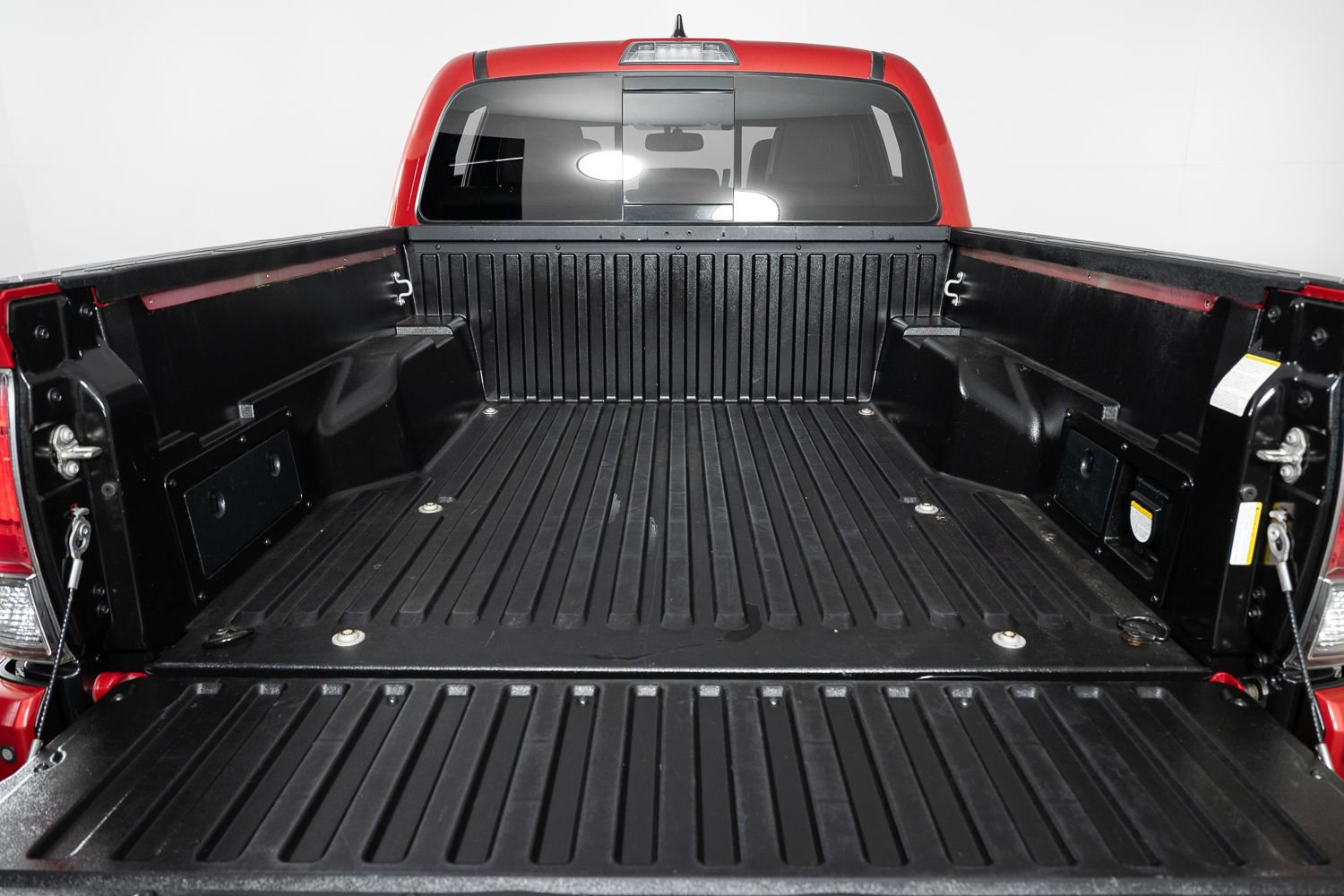 Used 2017 Toyota Tacoma Limited image 20