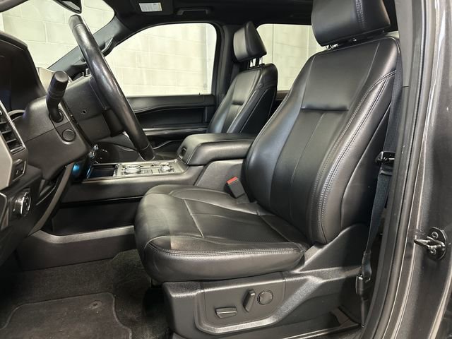 Used 2021 Ford Expedition XLT image 4