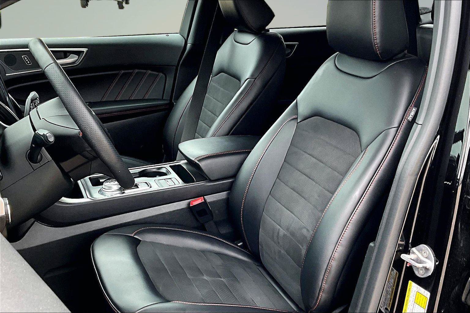Used 2024 Ford Edge ST-Line AWD/4WD image 24