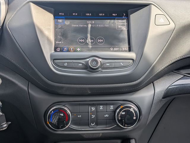 Used 2023 Chevrolet TrailBlazer LS FWD image 16