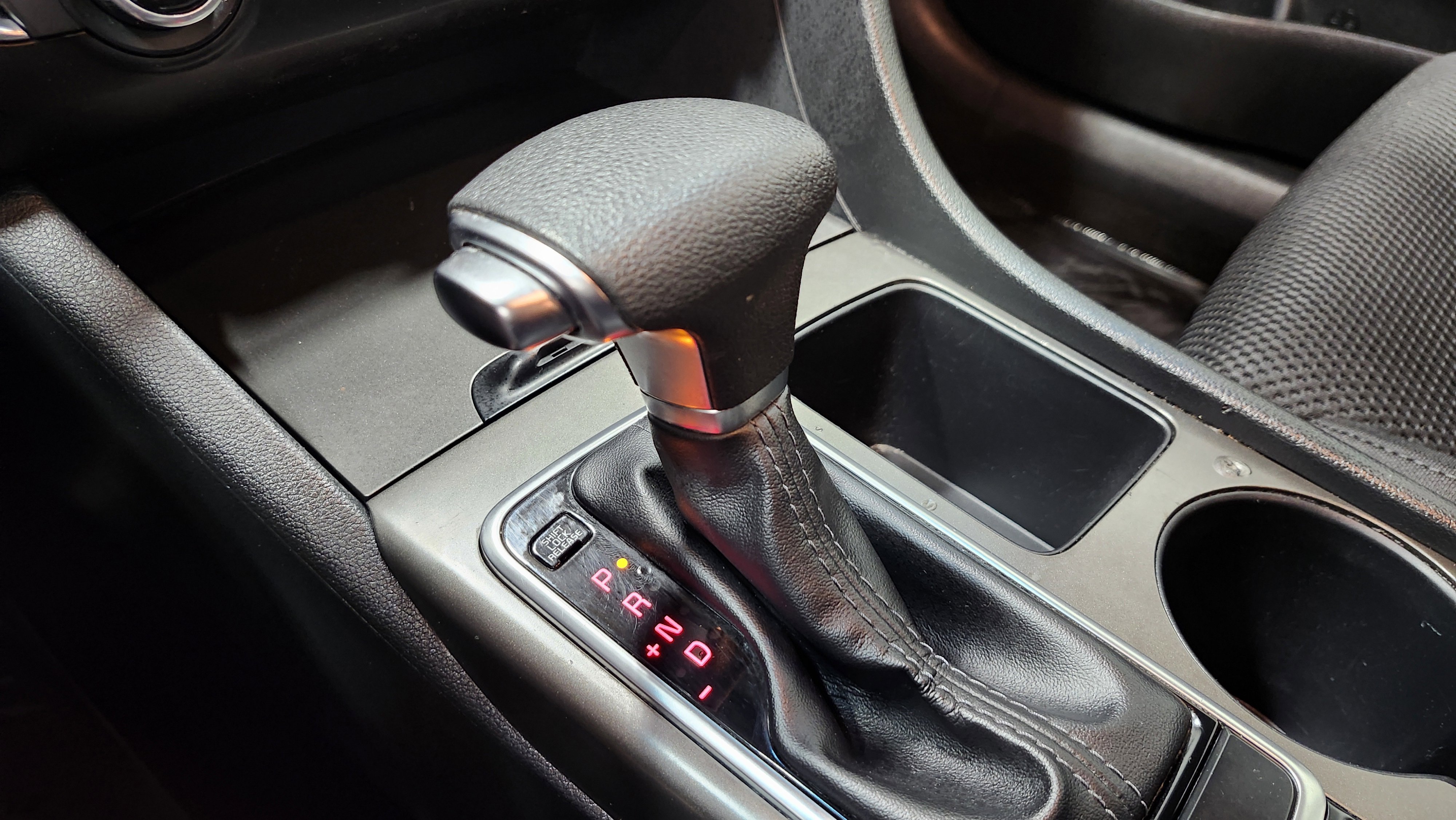 Used 2020 Kia Optima LX image 6