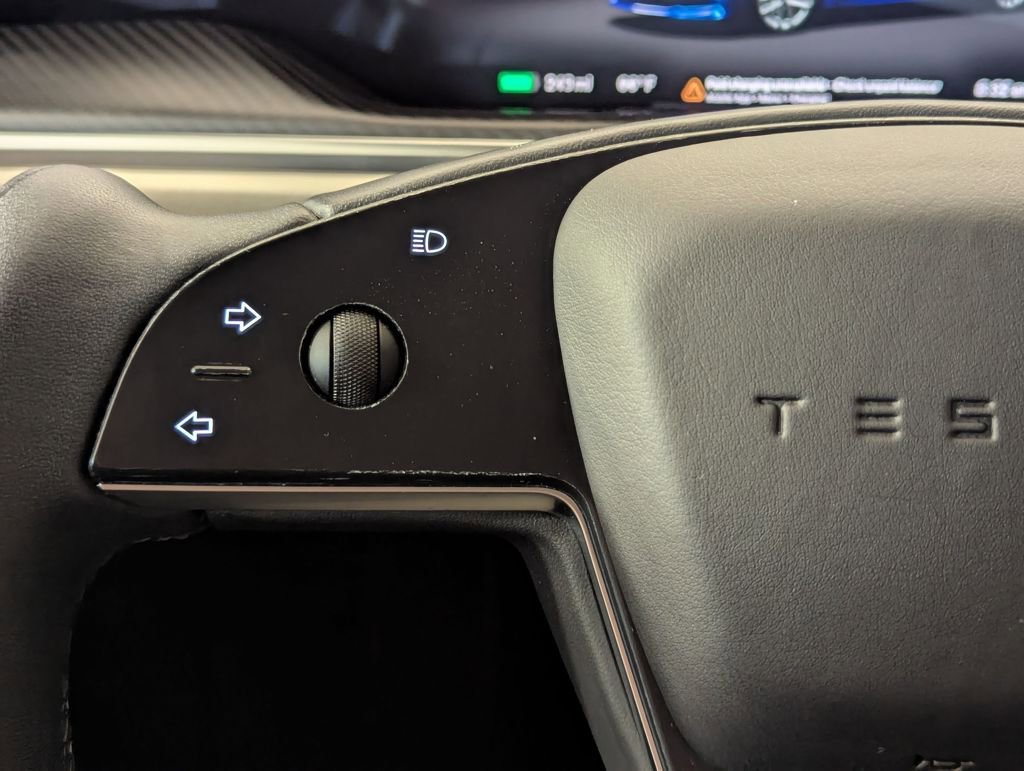 Used 2021 Tesla Model S Plaid image 38