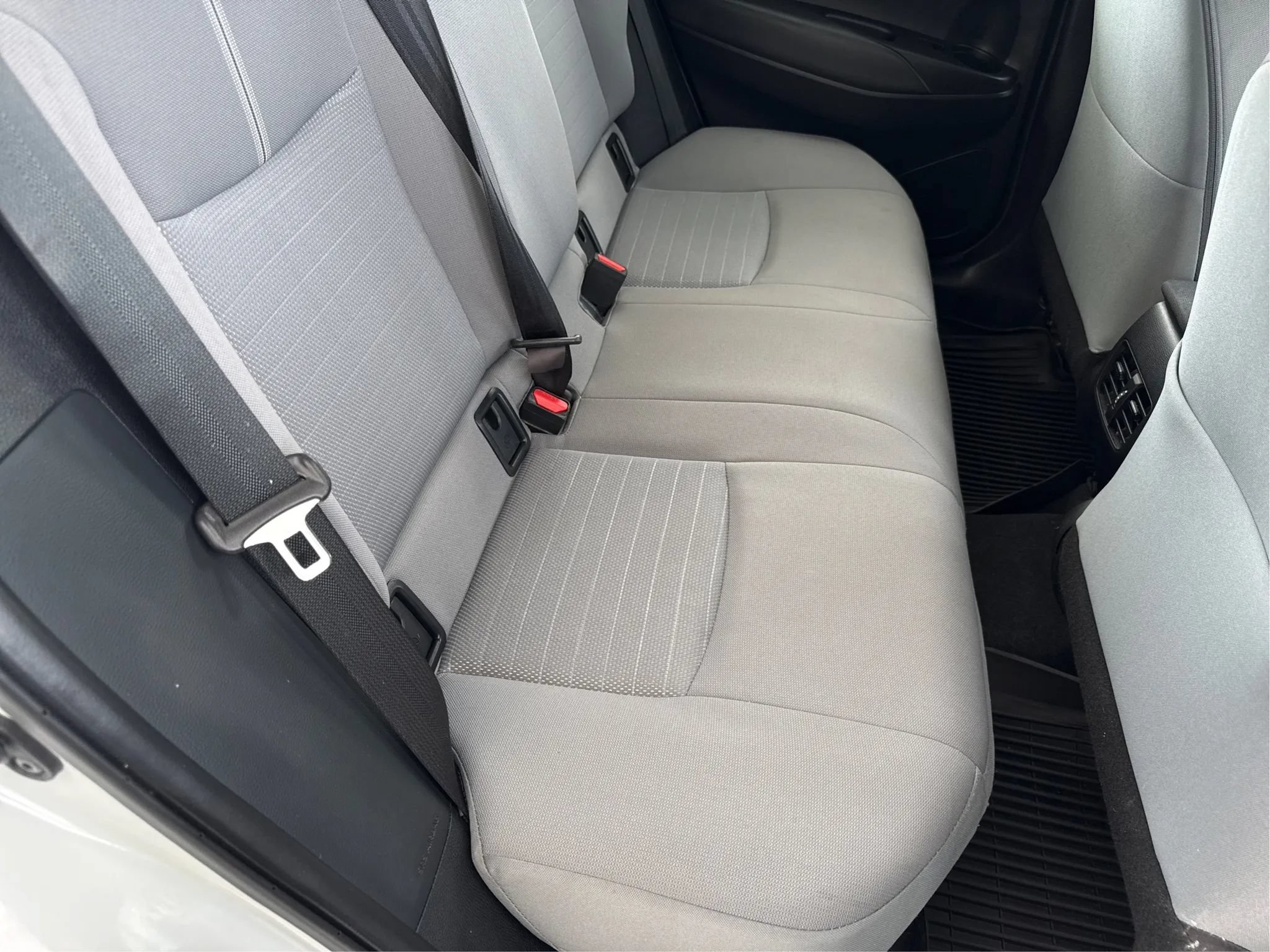 Used 2025 Toyota Corolla Cross AWD Hybrid image 23