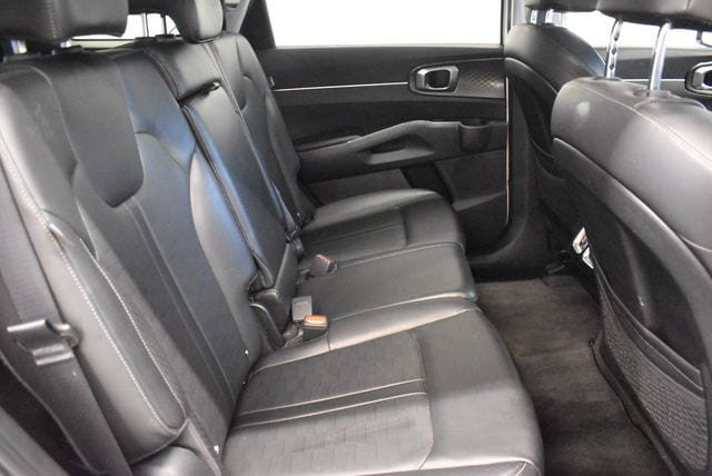 Used 2024 Kia Sorento S AWD/4WD image 17
