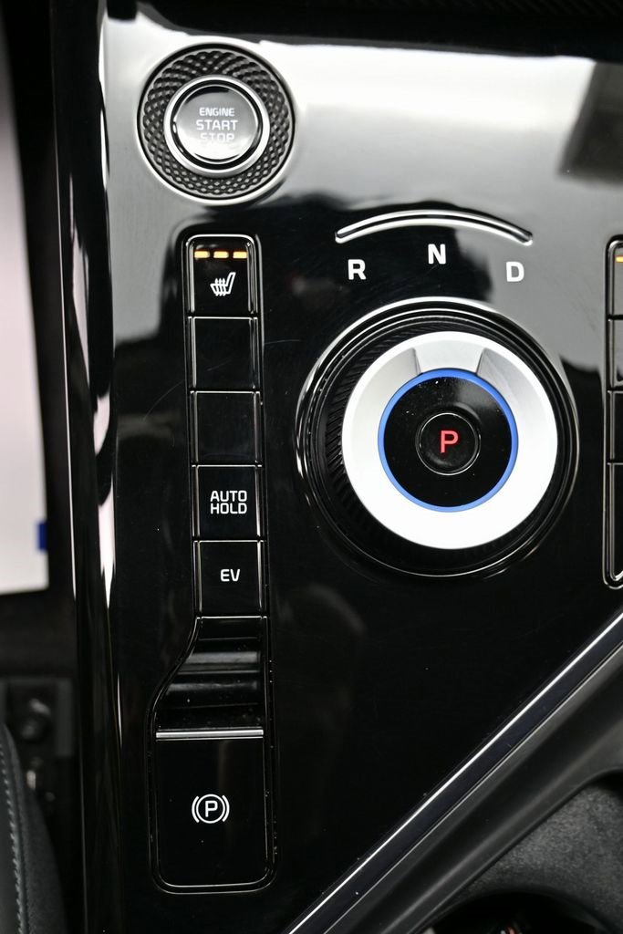 Used 2023 Kia Niro EX image 28