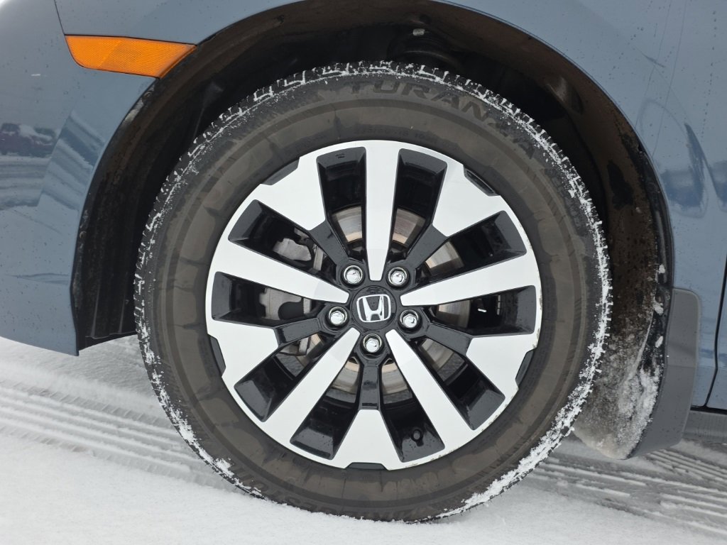 Used 2025 Honda Odyssey EX-L image 15